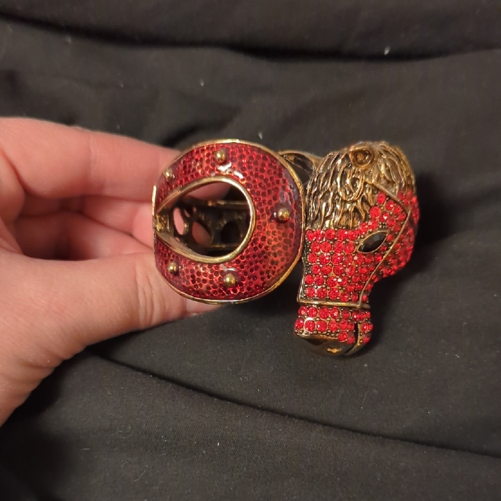 Elegant Red and Gold Horse Head Bracelet